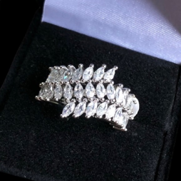 STERLING SILVER WHITE SAPPHIRE 3 WAVES - Picture 5 of 8